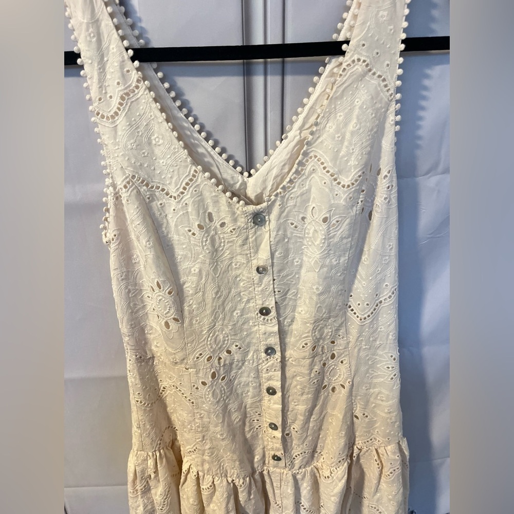 House of Harlow 1960 Cream Eyelet Midi Dress - Picture 5 of 8